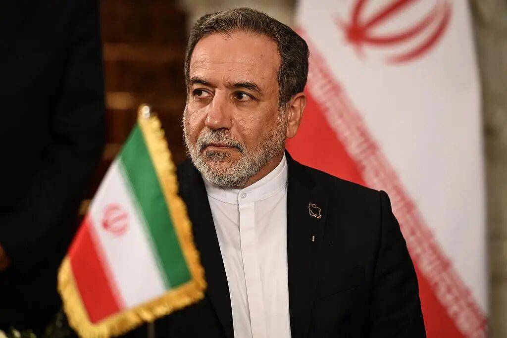 皇冠客服联系方式_伊朗外长：伊朗掌握许多材料皇冠客服联系方式，可证明美国和以色列介入了伊朗国内的“恐怖活动”